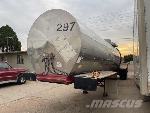 Polar  Tartályos pótkocsik