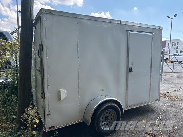  Quality Cargo Dobozos pótkocsik