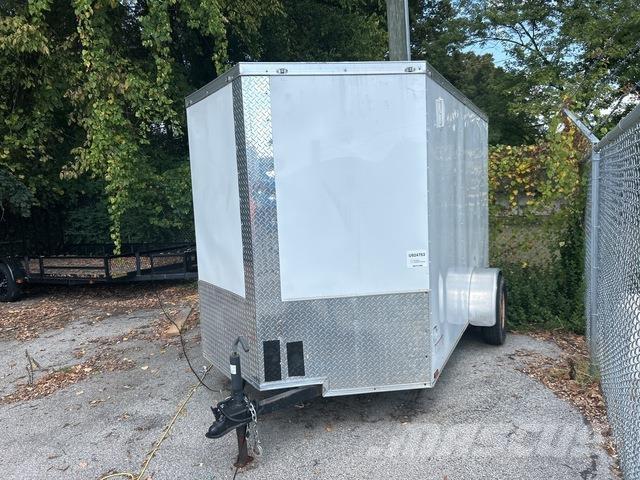  Quality Cargo Dobozos pótkocsik