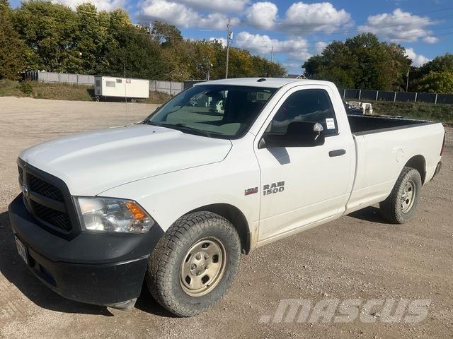 RAM 1500 Kis teherszállító/Platós kocsi