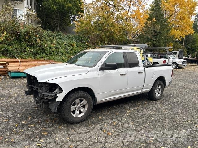 RAM 1500 Kis teherszállító/Platós kocsi