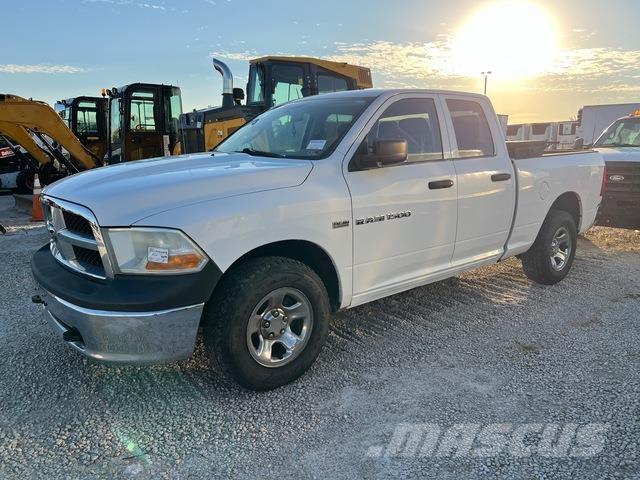 RAM 1500 Kis teherszállító/Platós kocsi