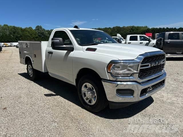 RAM 2500 Kis teherszállító/Platós kocsi