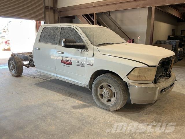 RAM 2500 Vezetőfülke és belső tartozékok