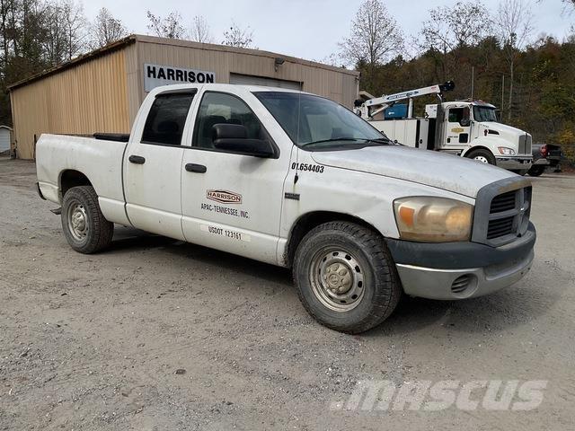 RAM 2500 Kis teherszállító/Platós kocsi