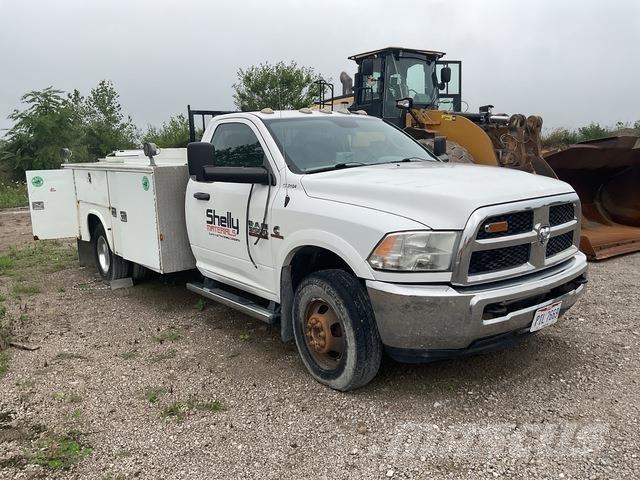 RAM 3500 Kis teherszállító/Platós kocsi