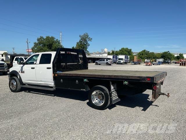 RAM 4500 Platós / Ponyvás teherautók