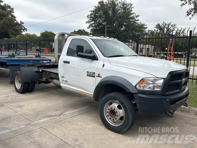 RAM 5500 Nyergesvontatók