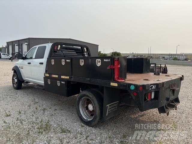 RAM 5500 Platós / Ponyvás teherautók