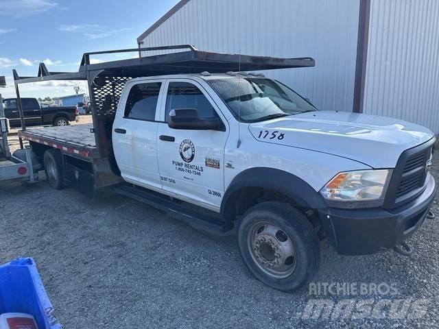RAM 5500 Platós / Ponyvás teherautók