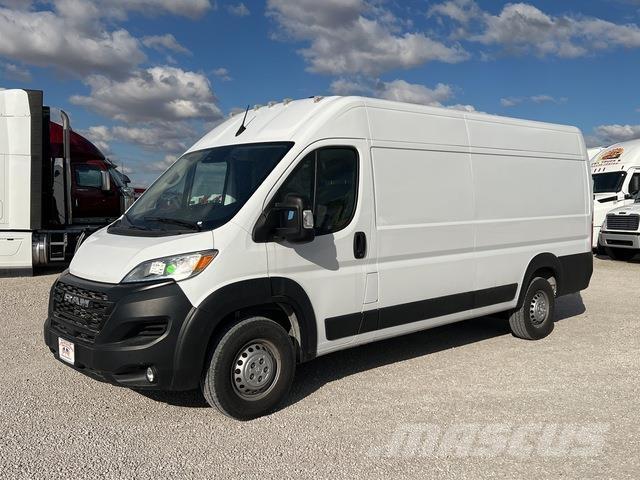 RAM Promaster Transporterek