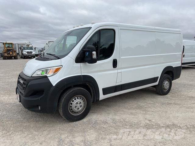 RAM Promaster Transporterek