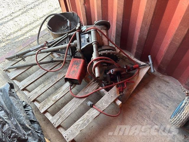  Ridgid 300-12 Távvezeték eszközök