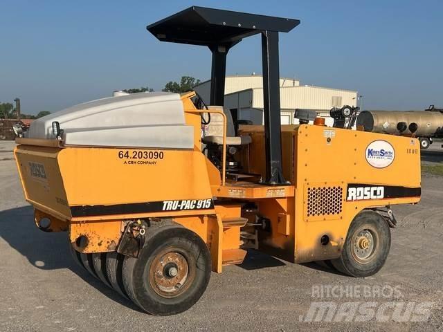 Rosco 915 Pneumatikus kerekes hengerek