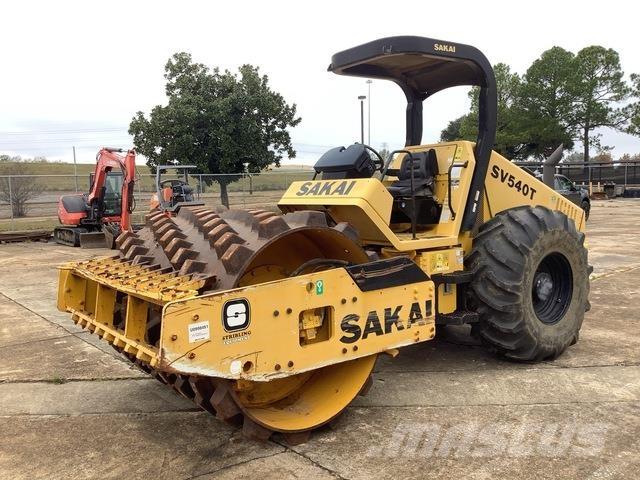 Sakai SV540T Egydobos hengerek