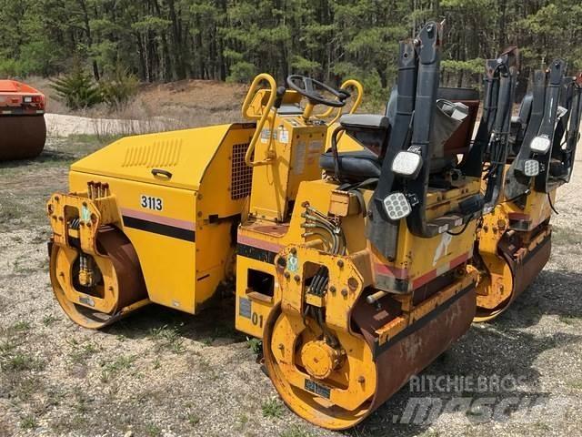 Sakai SW330 Ikerdobos hengerek