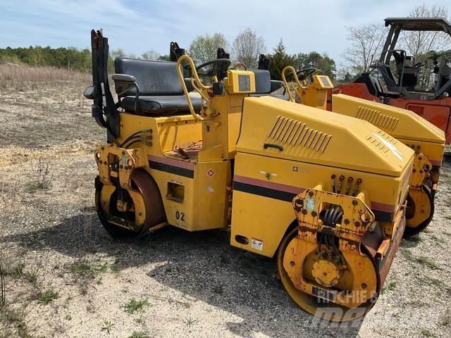 Sakai SW330 Ikerdobos hengerek