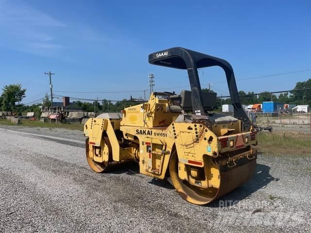 Sakai SW651 Ikerdobos hengerek