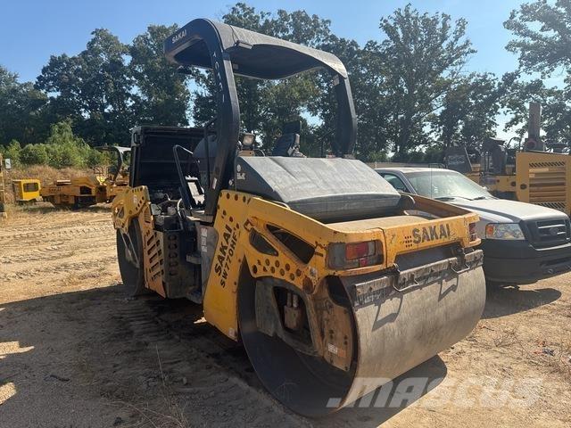 Sakai SW770HF Egydobos hengerek
