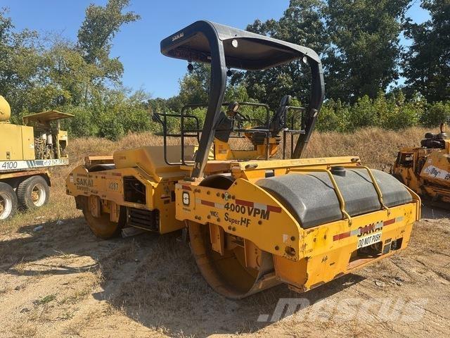 Sakai SW990-1 Ikerdobos hengerek