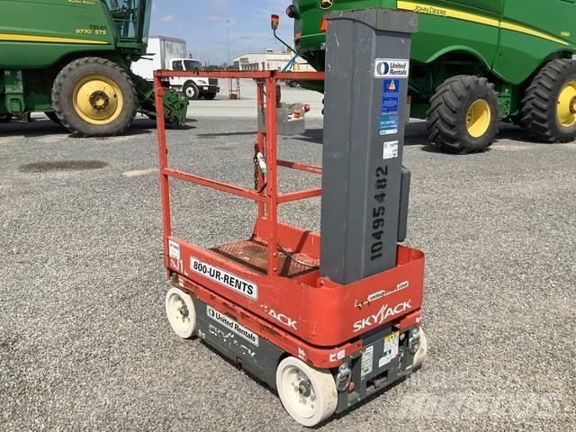 SkyJack SJ12 Személyemelők
