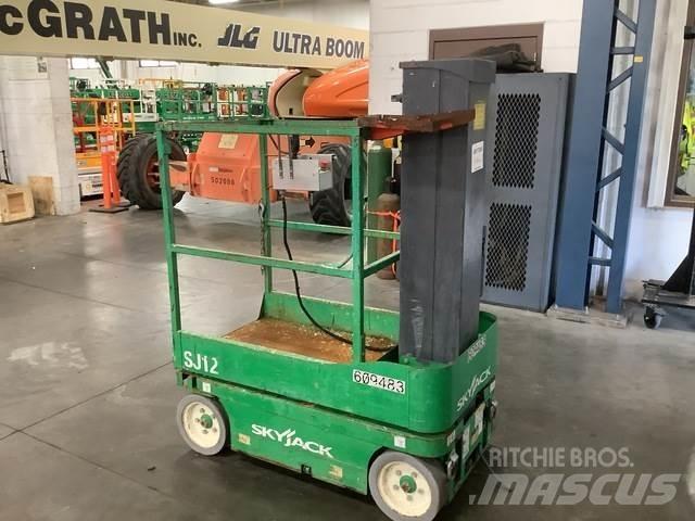 SkyJack SJ12 Személyemelők