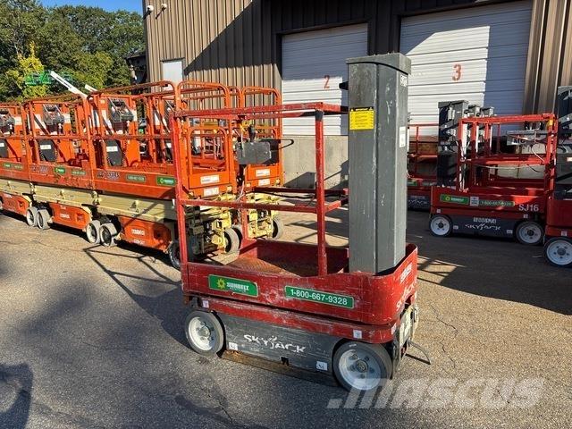 SkyJack SJ12 Személyemelők