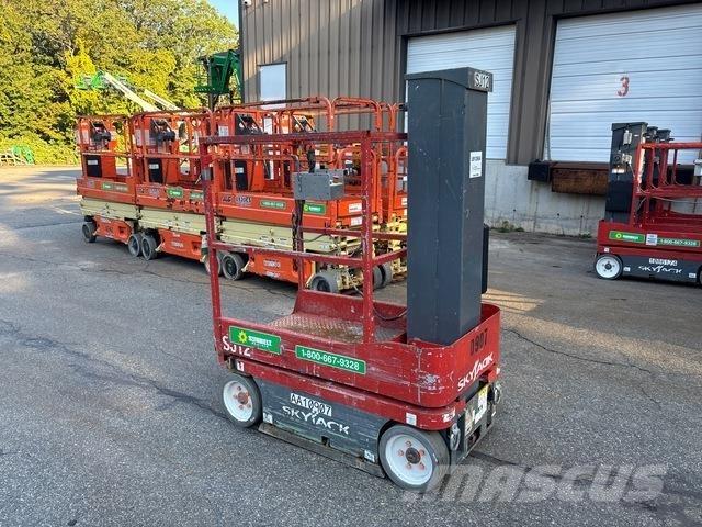 SkyJack SJ12 Személyemelők