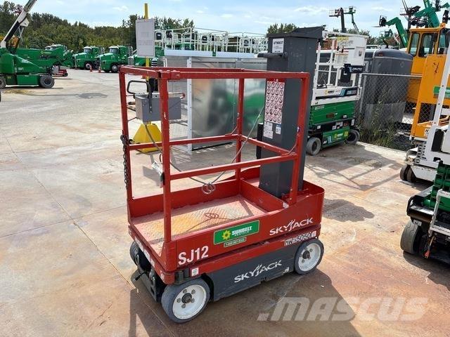 SkyJack SJ12 Személyemelők