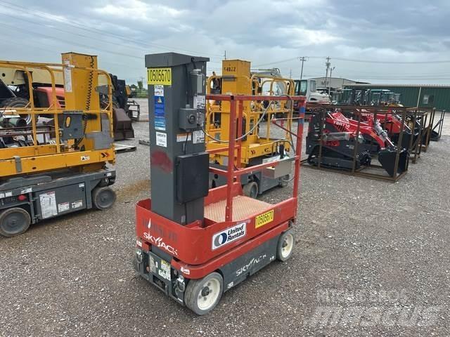 SkyJack SJ16 Személyemelők