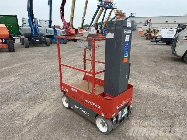 SkyJack SJ16 Személyemelők