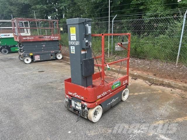 SkyJack SJ16 Személyemelők