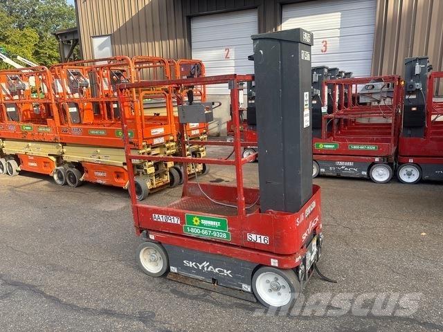 SkyJack SJ16 Személyemelők