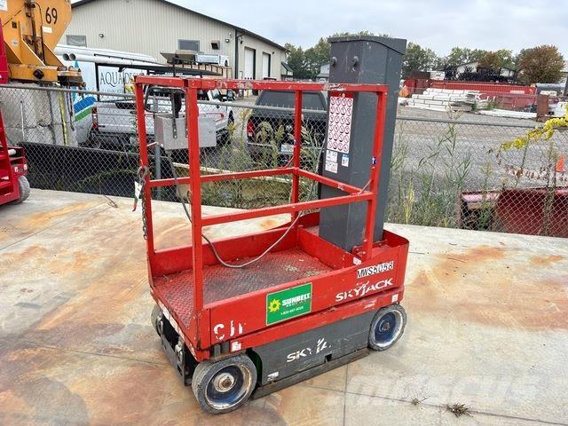 SkyJack SJ16 Személyemelők