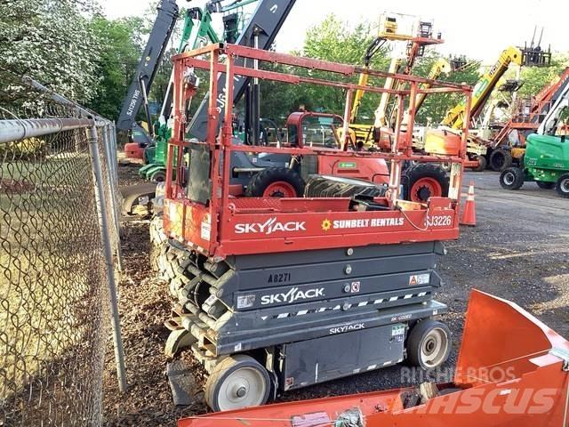 SkyJack SJ3226 Ollós emelők