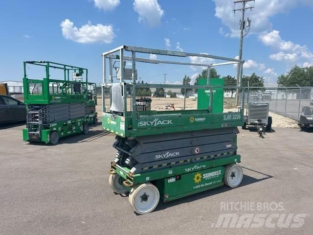 SkyJack SJ3226 Ollós emelők