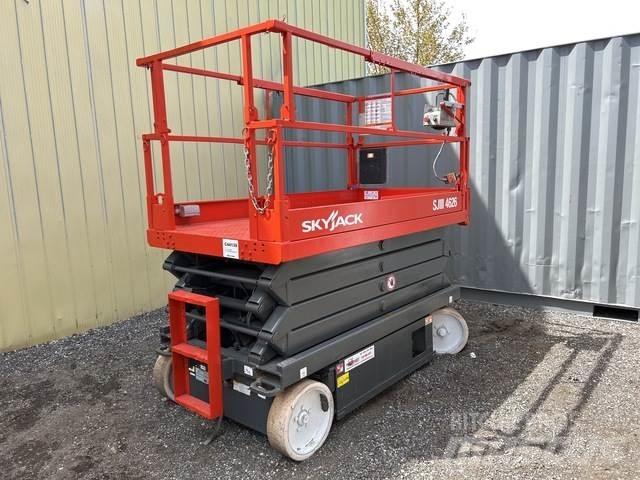 SkyJack SJ4626 Ollós emelők