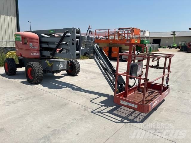 SkyJack SJ46AJ Karos emelők