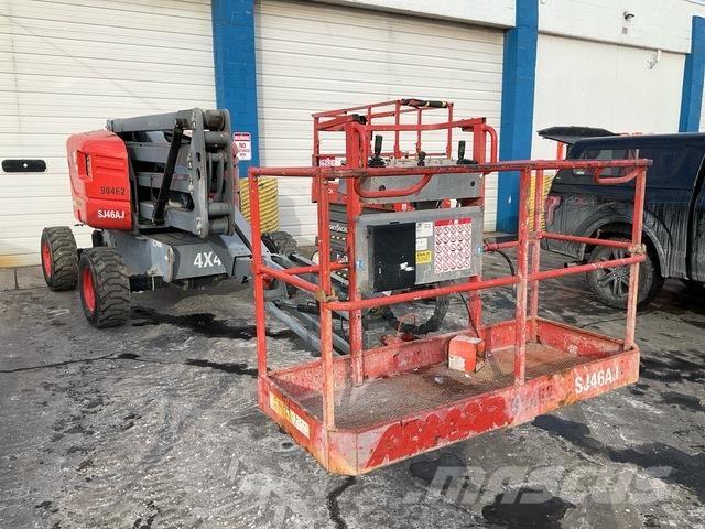 SkyJack SJ46AJ Karos emelők