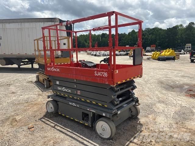 SkyJack SJ4726 Ollós emelők