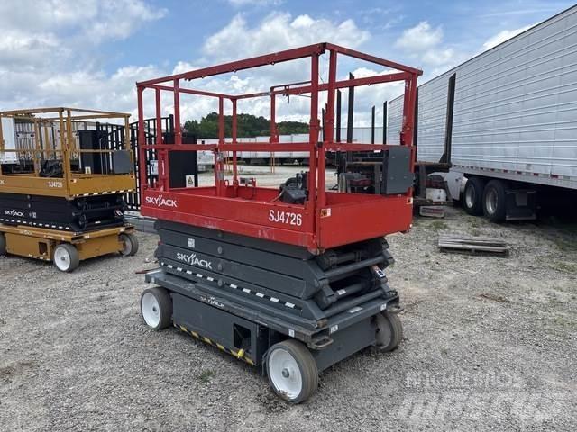 SkyJack SJ4726 Ollós emelők