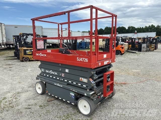 SkyJack SJ4726 Ollós emelők