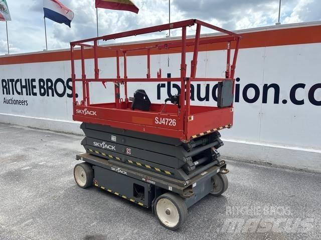 SkyJack SJ4726 Ollós emelők