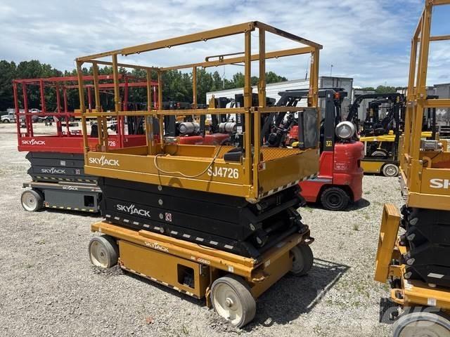 SkyJack SJ4726 Ollós emelők