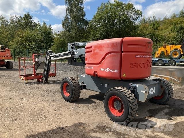 SkyJack SJ51AJ Karos emelők