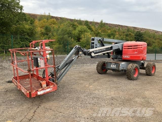 SkyJack SJ51AJ Karos emelők