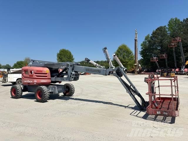 SkyJack SJ63AJ Karos emelők