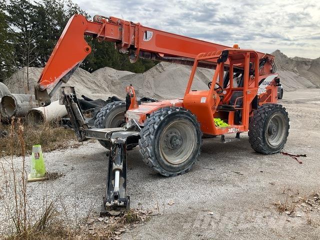 SkyTrak 10054 Teleszkópos rakodók