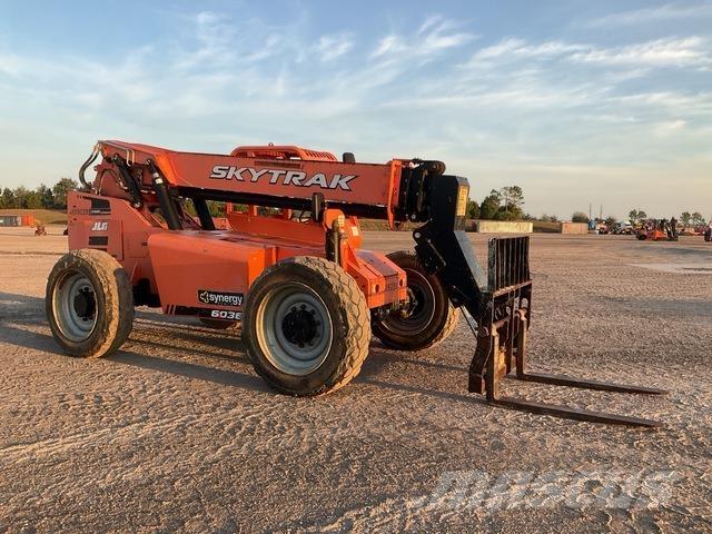 SkyTrak 6036 Teleszkópos rakodók