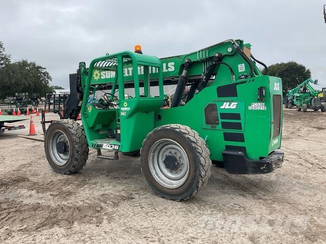 SkyTrak 6036 Teleszkópos rakodók